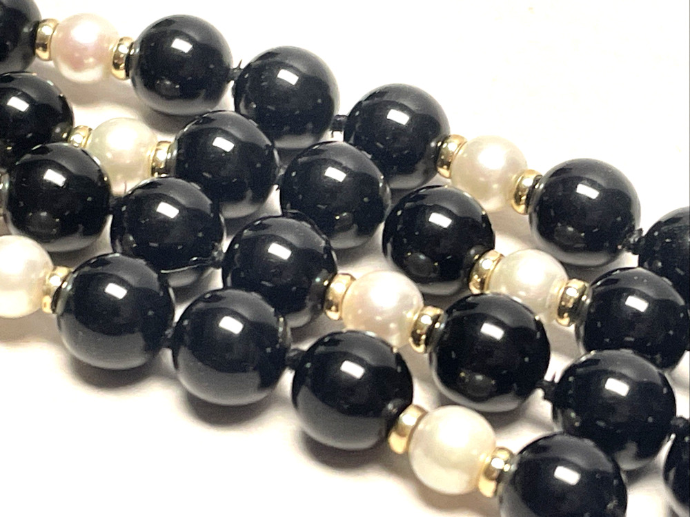 14K Gold Black Onyx & Pearl Beaded Necklace 28" 8.3mm Beads Strand 56g